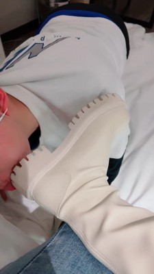 【筱七S】闻舔脏靴子黑船袜 bf21210