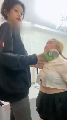 【琳嘉】母畜-脚耳光+鞋耳光+闻鞋【双视角版】 bf21459