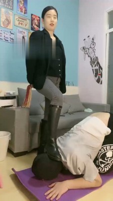 【嘉文】开发昔日同学做脚奴 bf21441