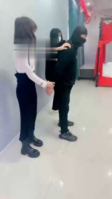 【精神小妹】5素人学生S踢打专场 bf22041