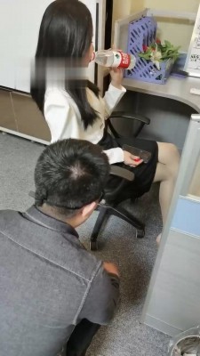 【药神】办公室场景-发现同事是只狗 bf22136