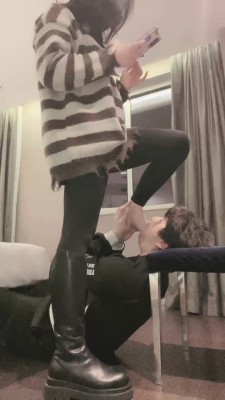 【强抚】棉袜裸足强制深喉 bf22399