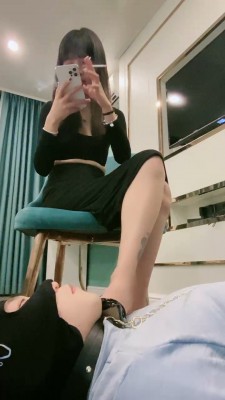 【路子】姐妹花蹂躏yw狗奴才【双视角版】 bf22560