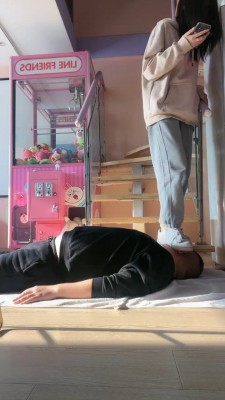 【酒酿丸子】学生素人全体重踩踏 bf22584