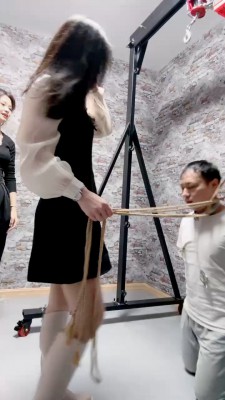 【冷凝大大】姐妹花报复猥琐继父【双视角版】 bf22991