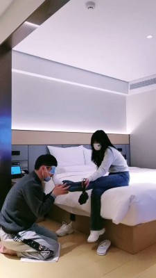 【乖乖】小白鞋白棉袜辱废物 bf23210