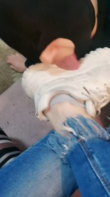 【成都叶子】小年体验绿帽狗伺候 bf23207