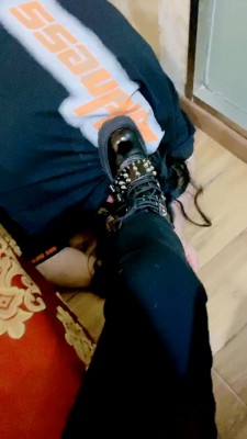 【甜沁】萝莉主短靴踩虐胖狗 bf23208