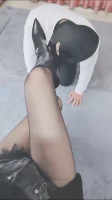 【灵竹】舔素人的脏靴子 bf23516