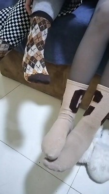 【疯狂浪子】开发两小姐姐做S bf23618