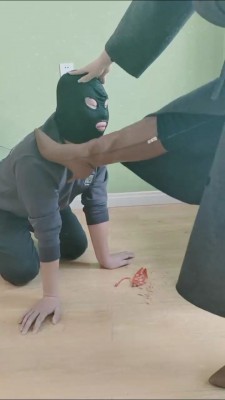 【辣姐】圈养两条狗撒气 bf23938