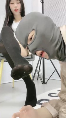 【心动茜茜】精神小妹过膝黑袜辱男友 bf23864