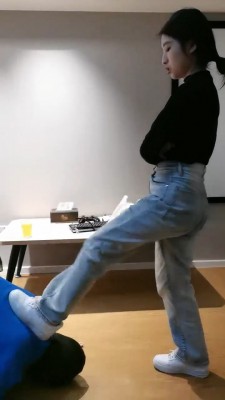 【海绵大大】入圈首调-小白鞋踩踏/赏赐圣水 bf23863