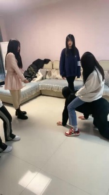 【精神小妹】耳光鞋底抽打/全体重踩踏 bf23839