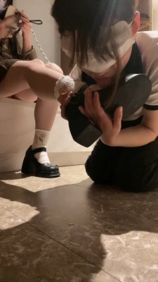 【橘子没熟】素人闺蜜主动求虐/吃袜子 bf24165