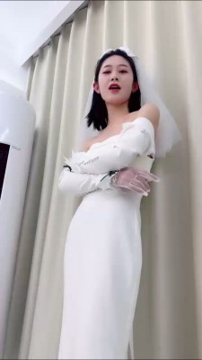 【狗哥】情侣主第一视角羞辱-婚纱诱惑 bf24419