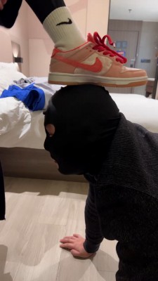 【伊莉】情侣主-玩弄绿帽追求者/喝烟头圣水/口水/骑马 bf24539