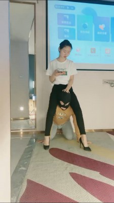 【小小小魔女】骑马-提档虐打 bf24559