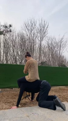 【星染】户外强迫狗舔超脏泥土鞋底/叼袜子遛狗【续集】 bf24629