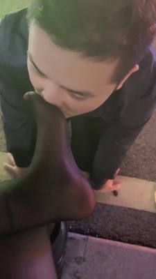 【甜心教主】长靴御姐踩踏/转胯/强迫舔鞋底【完整版】 bf25148