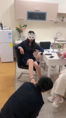 【妆主大大】带妹妹入圈/可爱白袜辱狗/耳光/高跟碾压【双视角版】bf25243