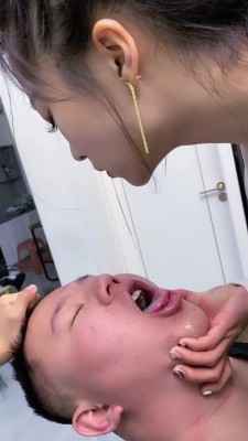 【麋鹿银儿】双S-重度耳光/喂口水/骑马转胯/丝袜脚深喉 bf25299