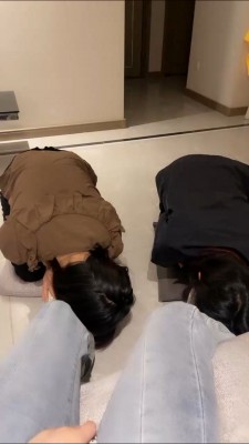 【橘子没熟】精彩-奴下奴/双母畜抽耳光舔脚闻鞋 bf25564