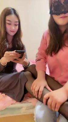 【惜沫】诱导闺蜜做M/从按摩到下跪再到舔袜舔脚 bf25533