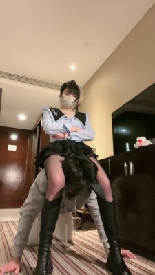 【木秋夜深了】学生主羞辱变态老师-虐乳/闻舔裸足插嘴 bf25619