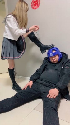 【精神小妹】双学生S骑马/遛狗/踩踏提档/深喉 bf25841