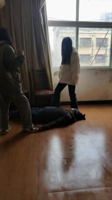 【最抗揍M】双S学生精神小妹暴力调-踢踹/运动鞋踩/骑马转胯 bf26124