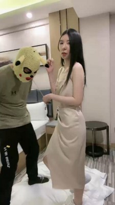 【陈甜女帝】小白鞋重度提档/鞭打/踩踏碾压 bf26125