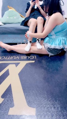 【苏恩】母畜-双S白袜辱闺蜜 bf26232