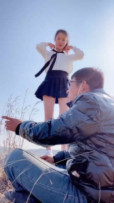 【孤傲女帝】户外被踢踹虐待的狗【双视角版】 bf26620