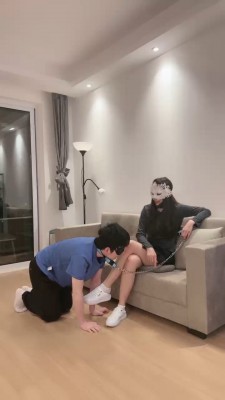 【妆主大大】夜跑后原味辱狗-吃袜子/舔脏鞋底 bf27071