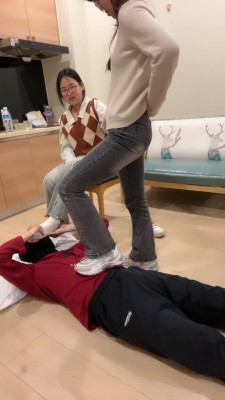 【学生双主s】双S-运动鞋全体重踩踏/喝圣水 bf27057