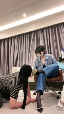 【木秋S】黑丝高跟诱惑/闻香水/虐乳/厕奴开发 bf27376