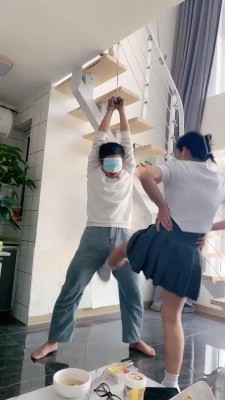 【乔安】运动女神带闺蜜暴力踢裆/耳光虐乳/鞭刑sp bf27397