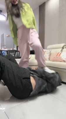 【惠子大人】空军一号白袜全体重踩/吃棉袜 bf27220