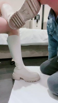 【南楠】长靴碾压/丝袜脚深喉狂舔 bf27286