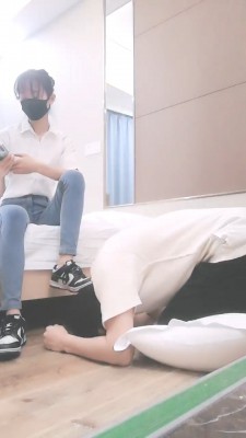 【美娜格格】夜跑后原味运动鞋白袜气味羞辱 bf27708