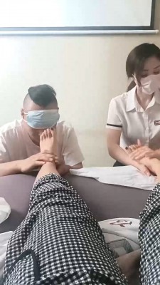 【露可】沐足店开发技师做S bf28002