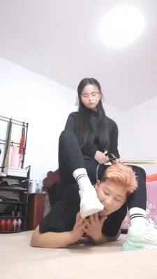 【月夕】强制圣水面包/白袜丝袜训狗/骑马口水藤条耳光 bf27974