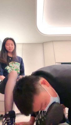 【jenn】黑丝运动鞋重度提档/人肉坐垫/转胯 bf28176