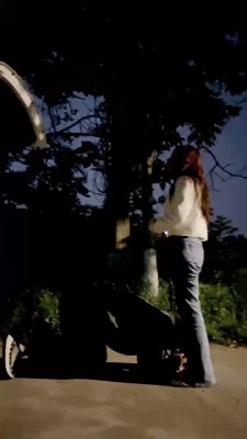 【伊晨】户外遛狗-骑马爬行/舔脏鞋底/转胯 bf28235