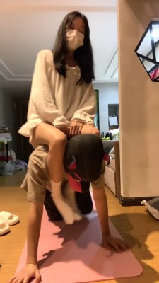 【香菜】瑜伽小姐姐-白袜闻舔/骑马犬化/近距离舔裸足/赏赐圣水 bf28296