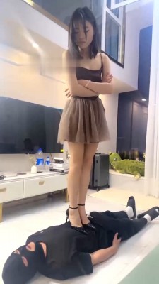 【阿昆】挑战重度全能-拧耳朵/高跟全体重踩/抽耳光转胯骑马/提档 bf28555