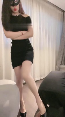 【00后南茜】御姐高跟碾压踩踏狗/舔脚/喝丝袜泡升水 bf28727