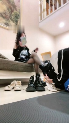 【芹泽蕾拉】训练人体擦鞋器/超脏鞋底/转胯/闻丝袜脚 bf28733