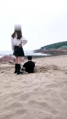 【宸宸】海滩沙子活埋窒息/强制圣水 bf28820